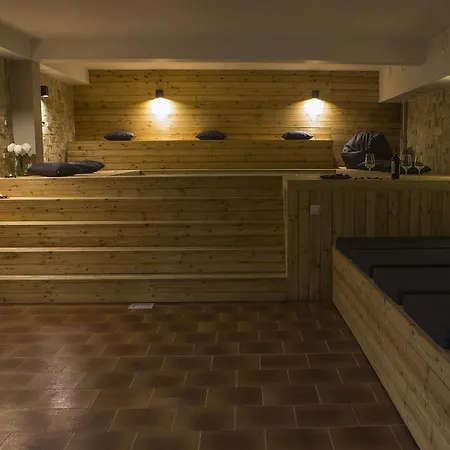 Trigrad Hotel 2*
