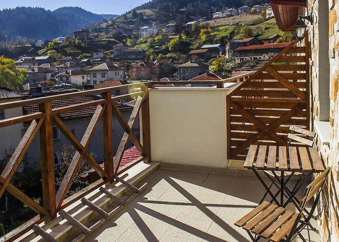 Trigrad Hotel מלון